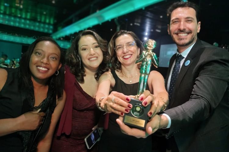 SEST SENAT vence o Prêmio Reclame Aqui 2025 como melhor instituição social e governamental do país