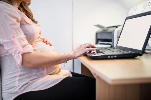 Conduta discriminatória afasta direito a estabilidade de gestante