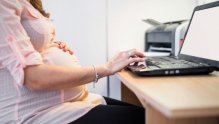 Conduta discriminatória afasta direito a estabilidade de gestante