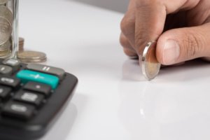 Impenhorabilidade de aposentadoria pode ser flexibilizada para quitar dívida