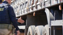PRF flagra irregularidades em mais da metade dos caminhões fiscalizados durante operação realizada no Paraná